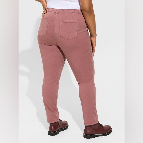 974. Large / 12 - TORRID - Mauve Pull-On Weekend Straight Stretch Twill Pant NEW - Picture 3 of 6